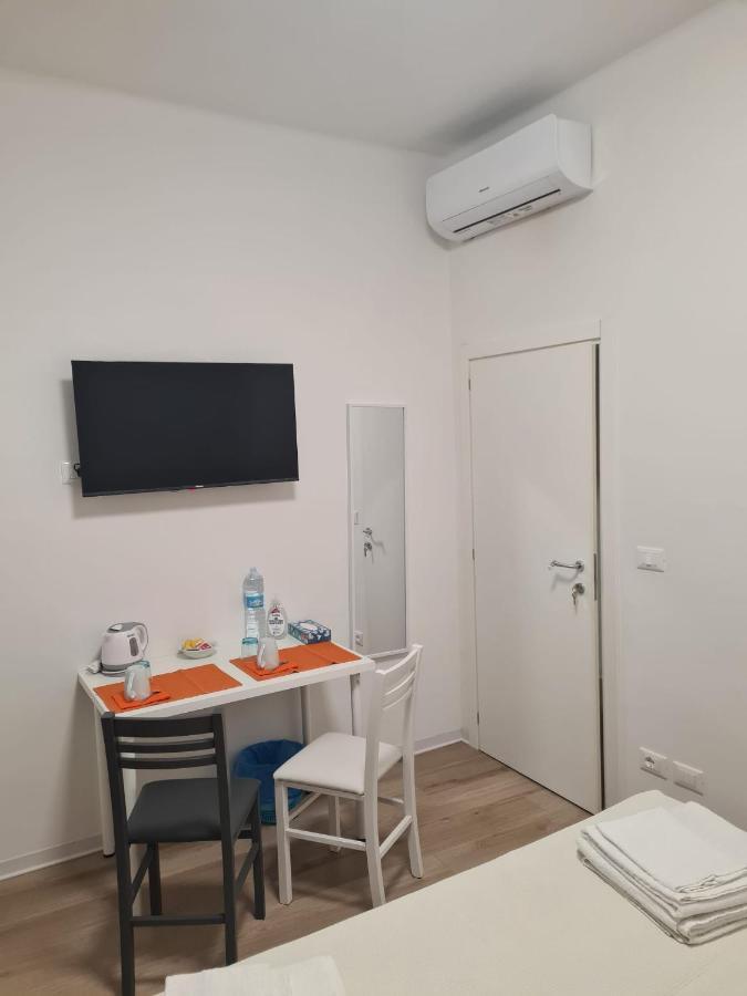 Lu.Na Apartment Bologna Luaran gambar