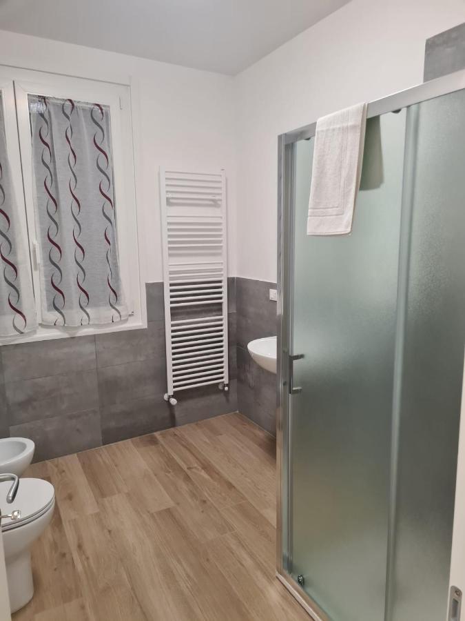 Lu.Na Apartment Bologna Luaran gambar